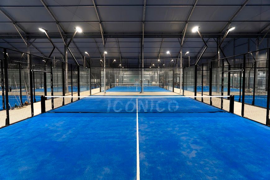 Icónico Sports & Social Club